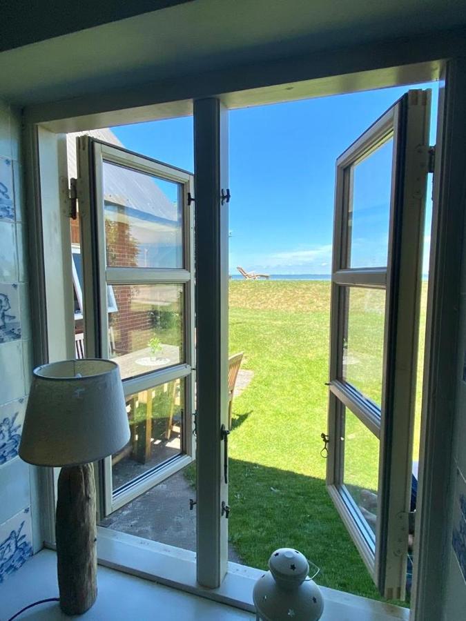 Kapitaenshaus Meerblick Langeneß Esterno foto