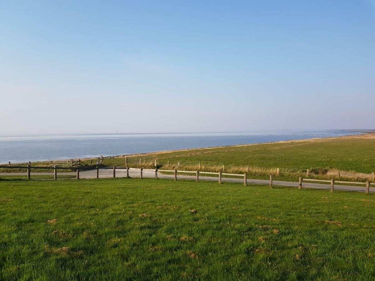 Kapitaenshaus Meerblick Langeneß Esterno foto